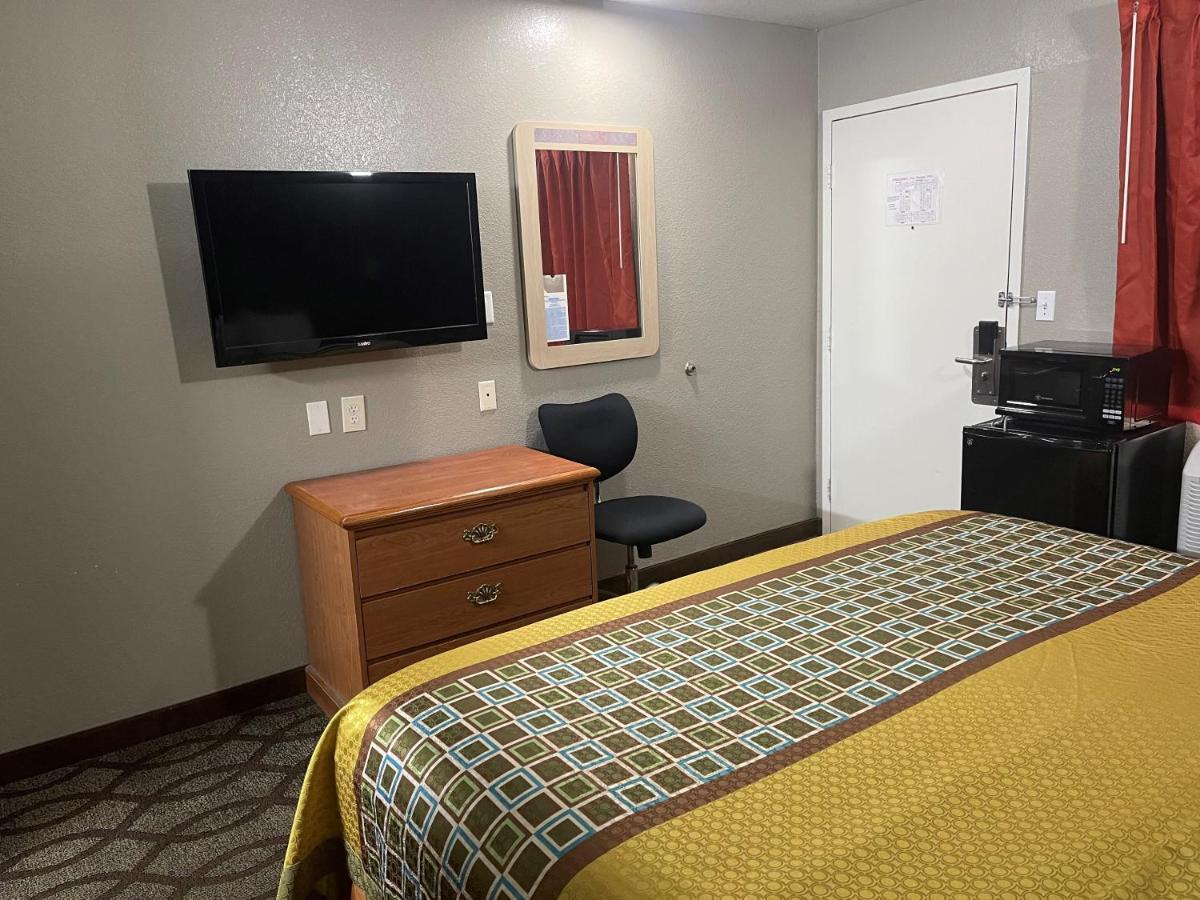 Super 7 Inn Memphis Extérieur photo