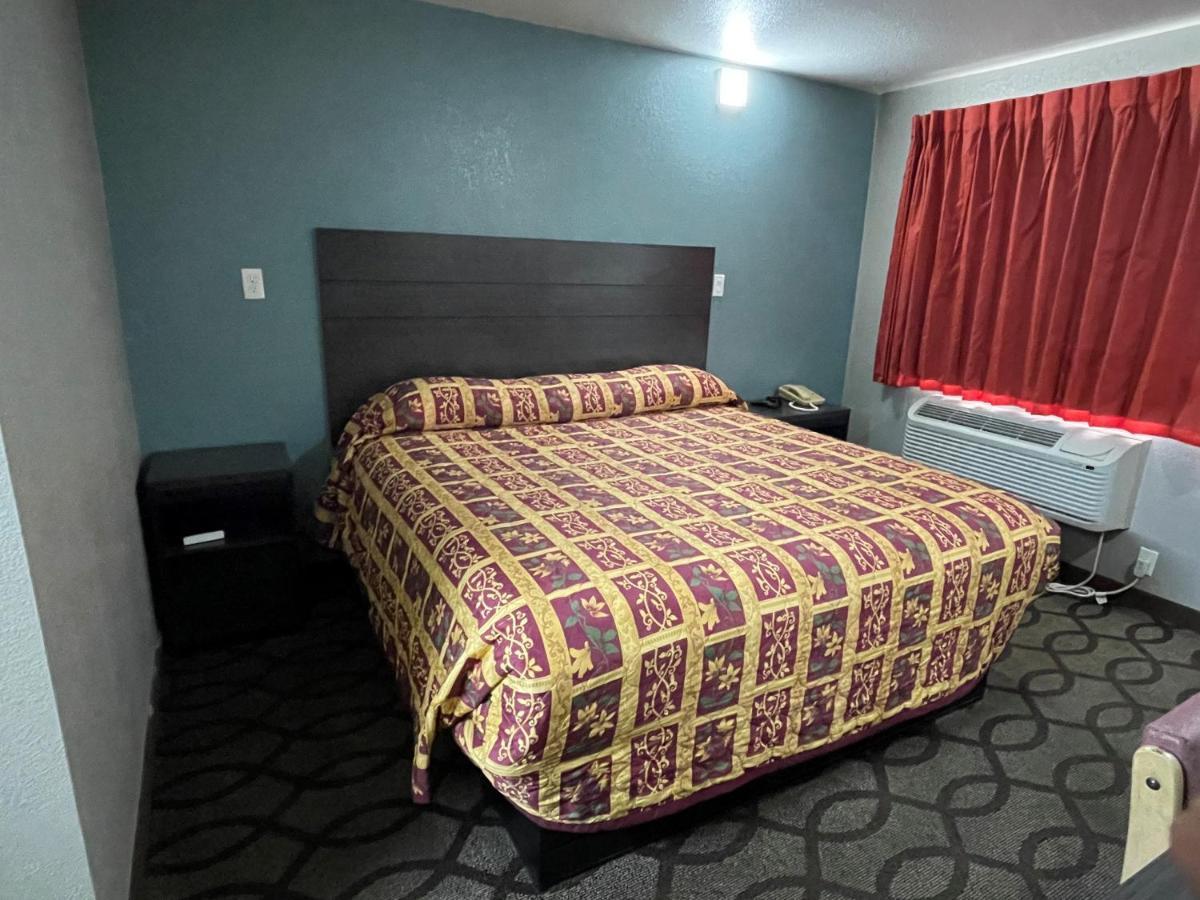Super 7 Inn Memphis Extérieur photo