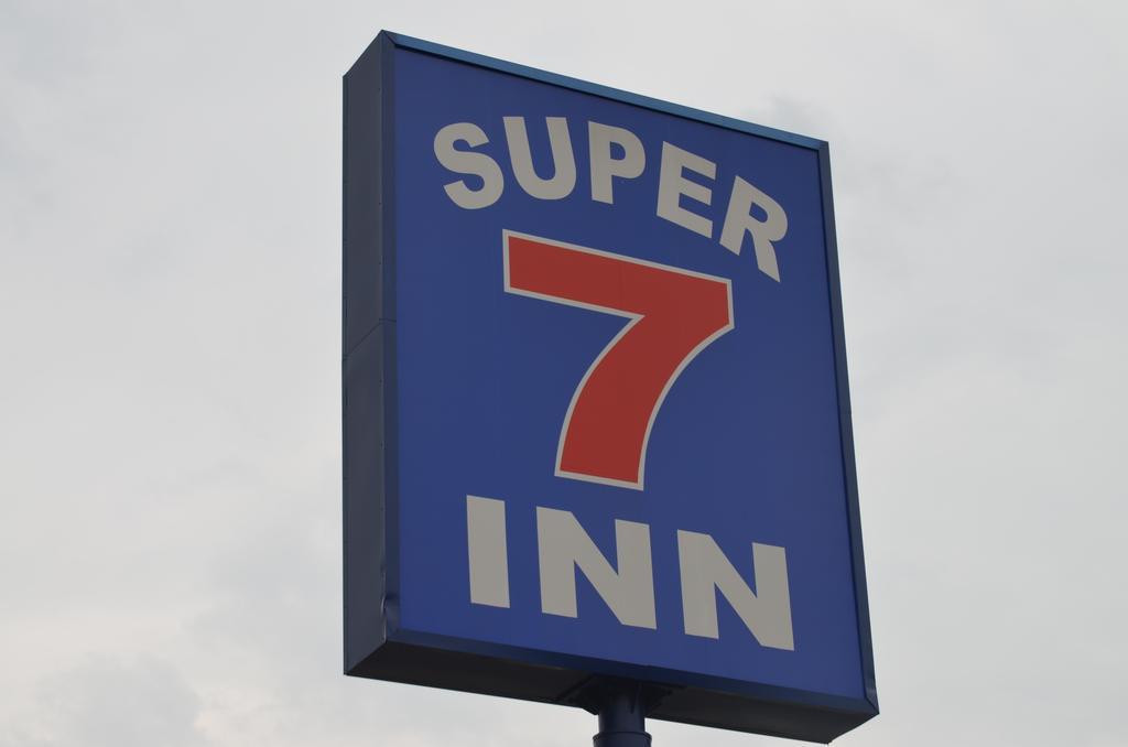 Super 7 Inn Memphis Extérieur photo