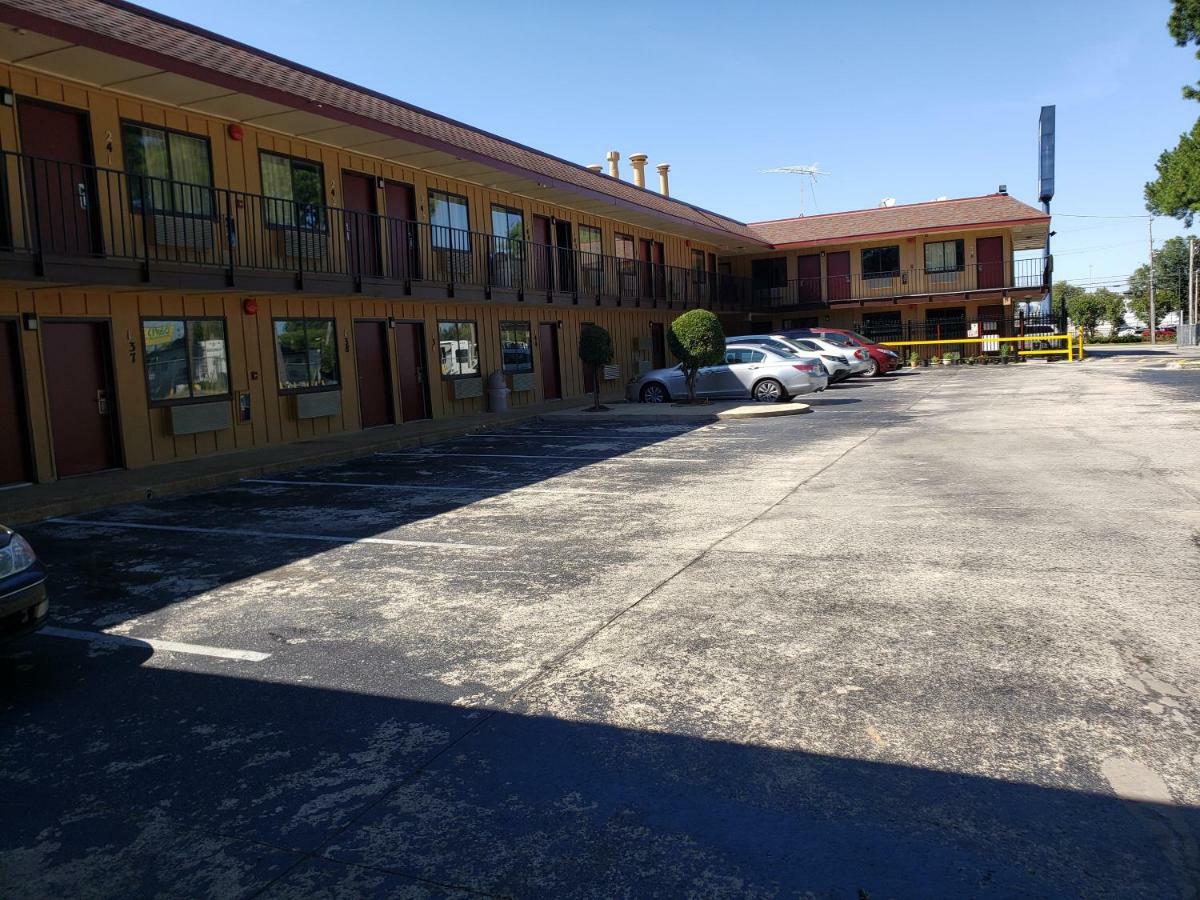 Super 7 Inn Memphis Extérieur photo